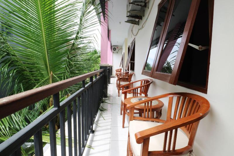 Anantaya Home Denpasar by ZUZU - Teras