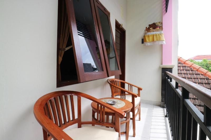 Anantaya Home Denpasar by ZUZU - Teras