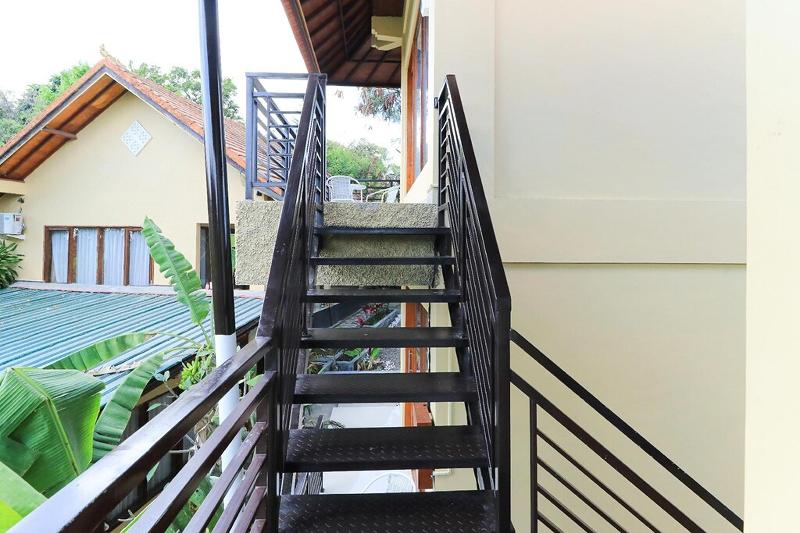 Sunari Guesthouse by ZUZU - Genel
