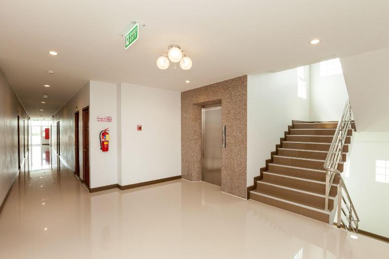 Je t'aime Hotel - Lobi