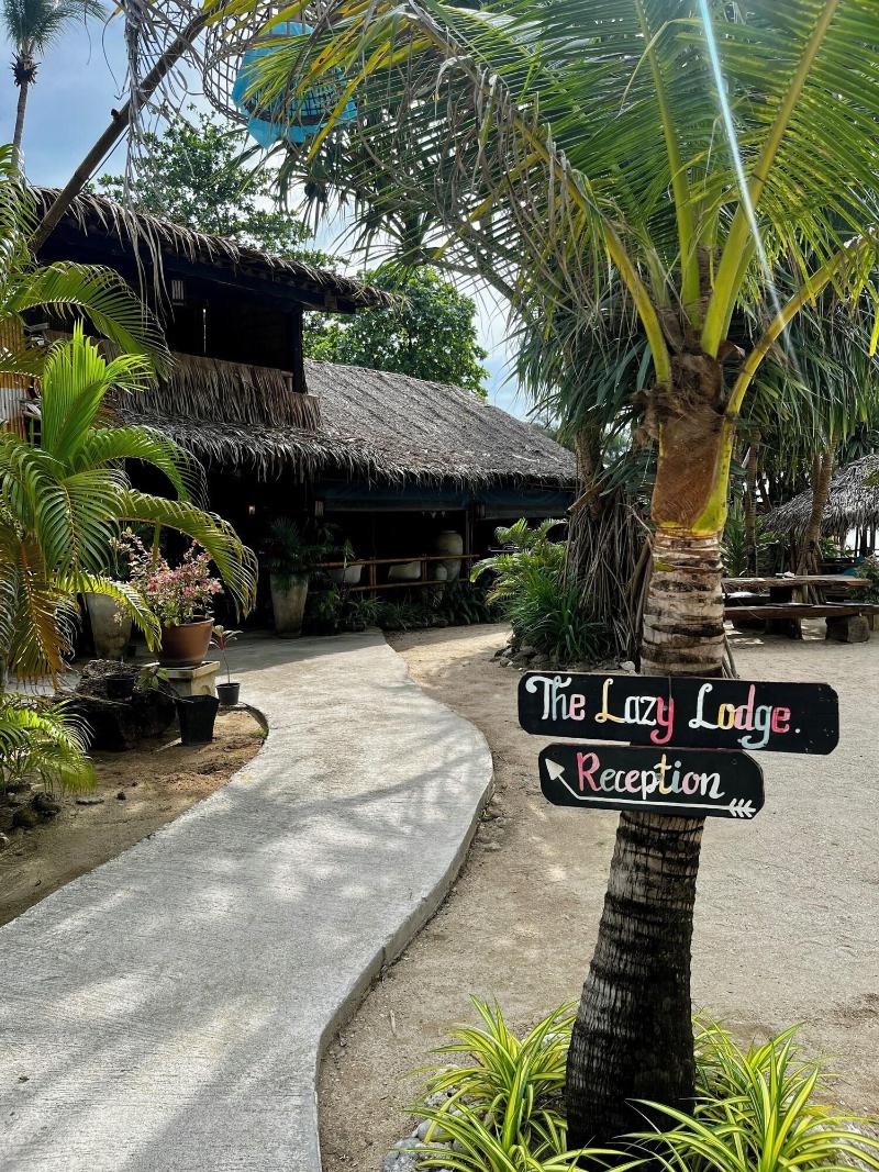 The Lazy Lodge - Genel