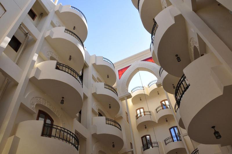 Alhambra Hotel - Genel