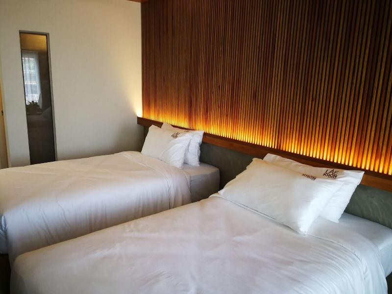 Laekhon Nonbai Hotel - Oda