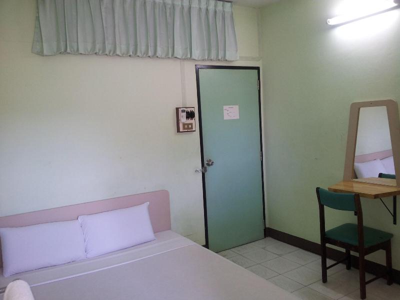 V.House Nakhon - Oda