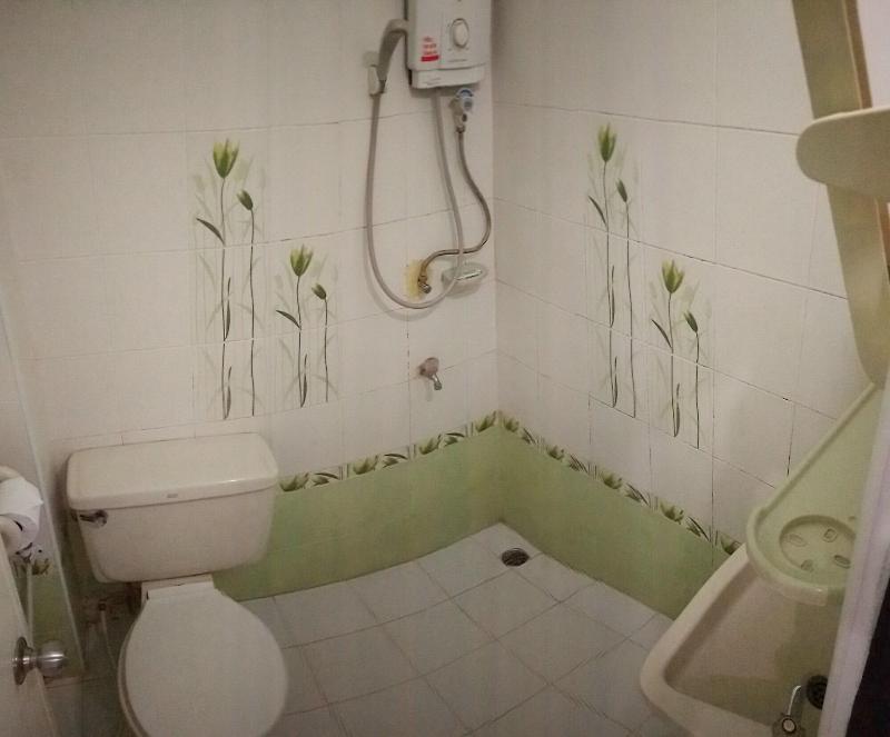 V.House Nakhon - Oda