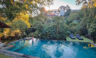 Yuliati House Ubud by ZUZU otel fotoğrafı