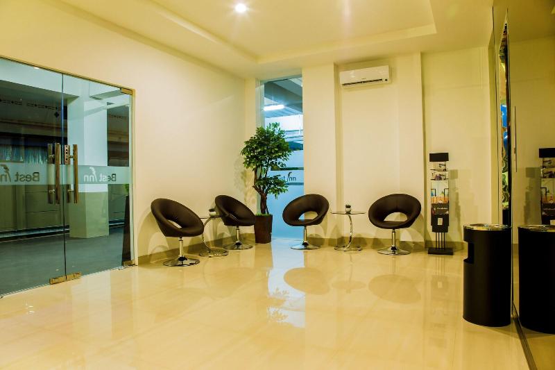 Best Inn Hotel - Lobi
