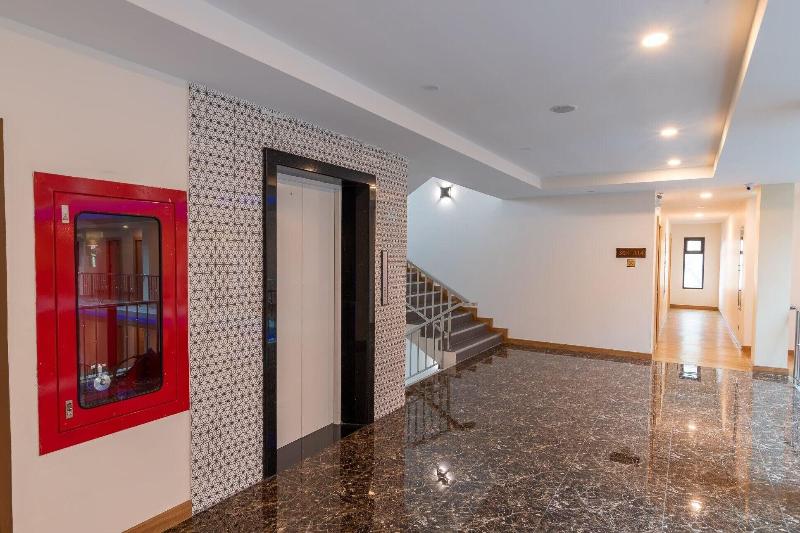 Marlin Hotel - Lobi