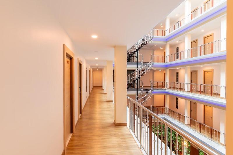 Marlin Hotel - Lobi
