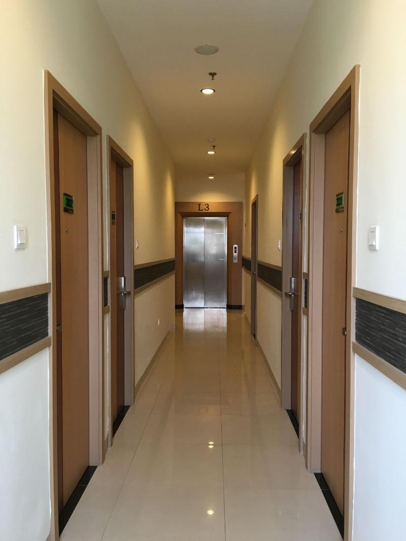 Msquare Hotel - Lobi