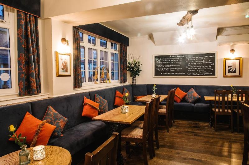 The Old Fourpenny Shop Hotel - Bar