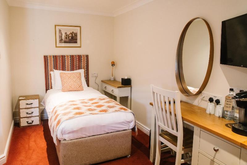 The Old Fourpenny Shop Hotel - Oda