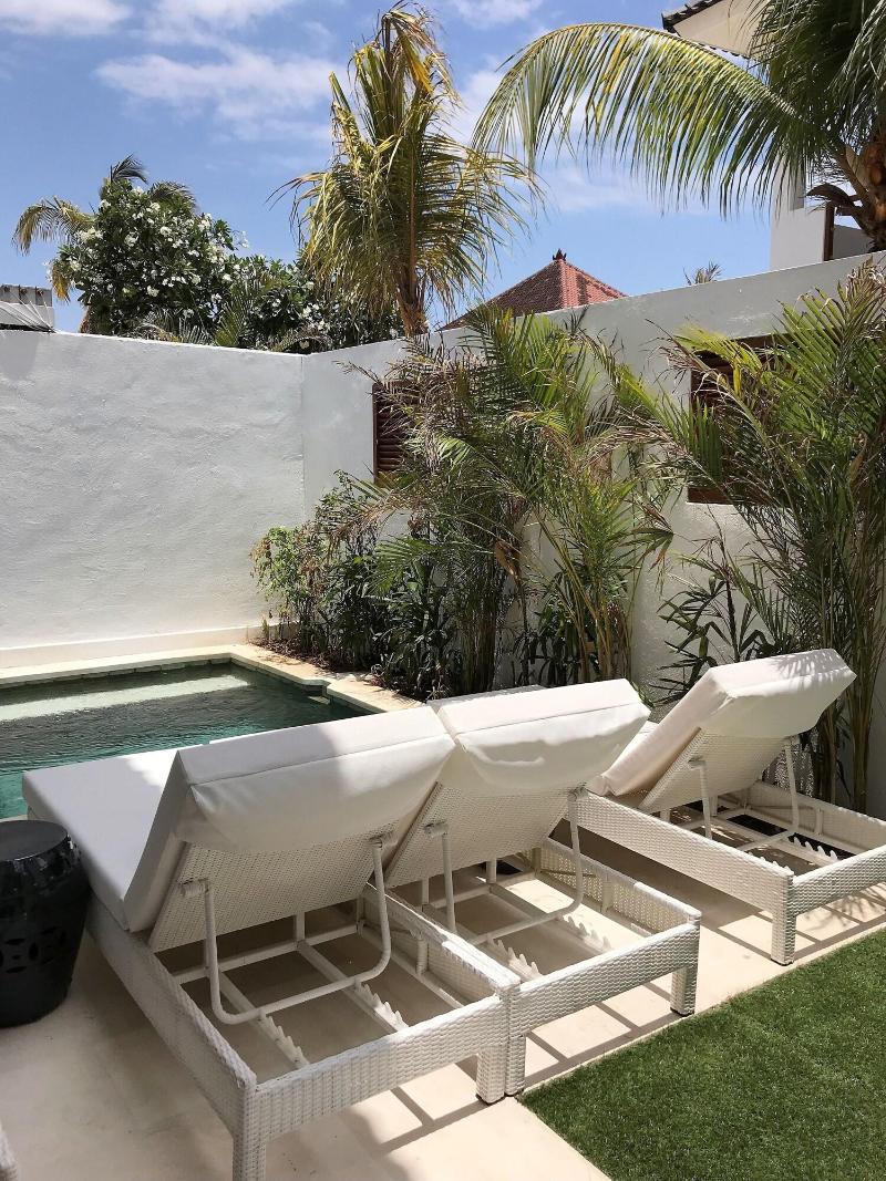 Ohana's Boutique Resort and Beach Lounge - Teras
