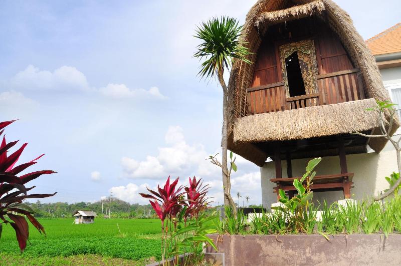 Villa Tangtu Beach Inn - Genel