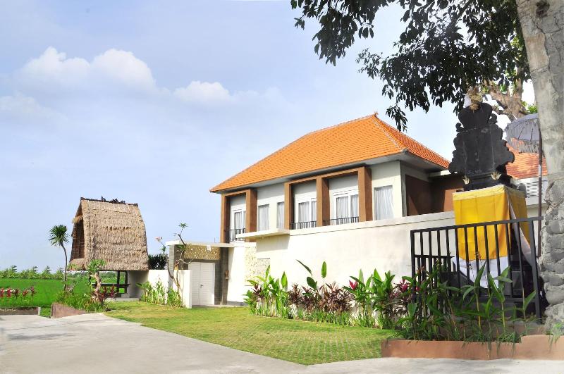 Villa Tangtu Beach Inn - Genel
