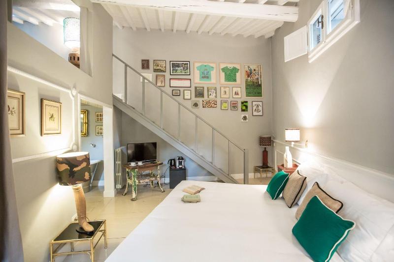 Adastra Suites - Oda