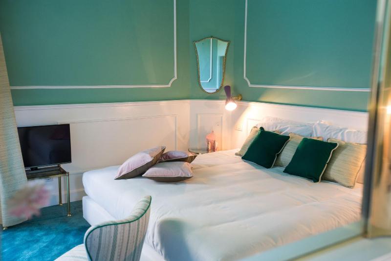 Adastra Suites - Oda