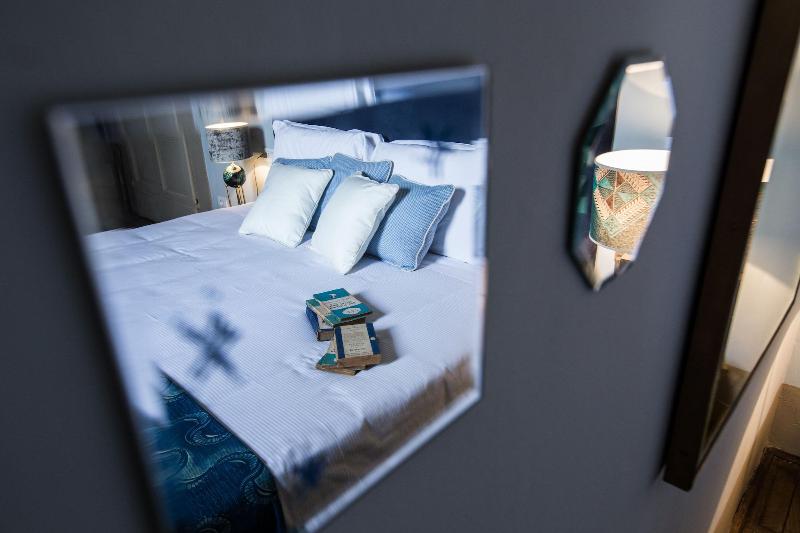 Adastra Suites - Oda