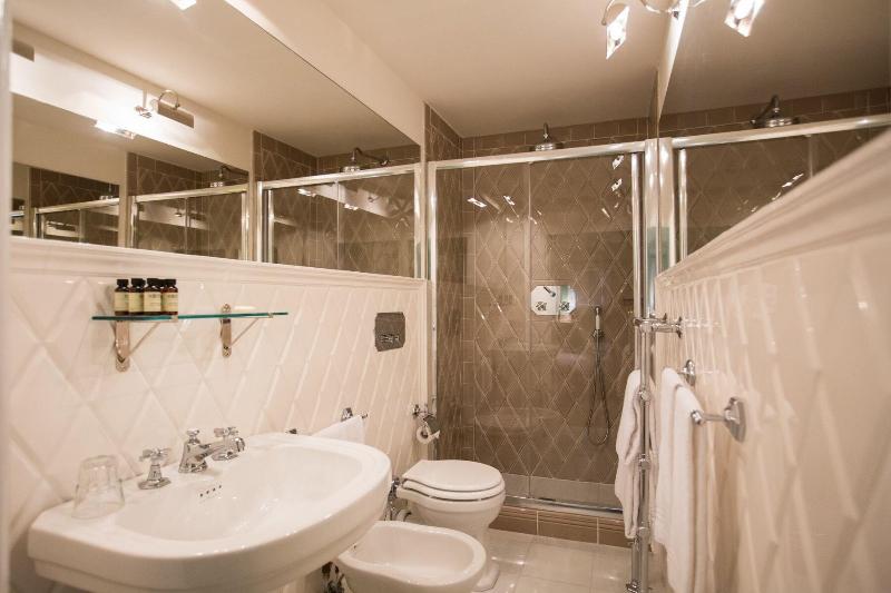Adastra Suites - Oda