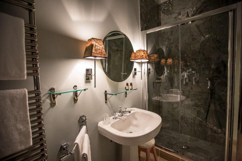 Adastra Suites - Oda