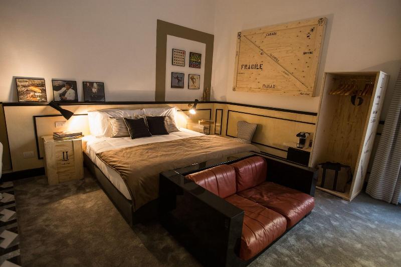 Adastra Suites - Oda