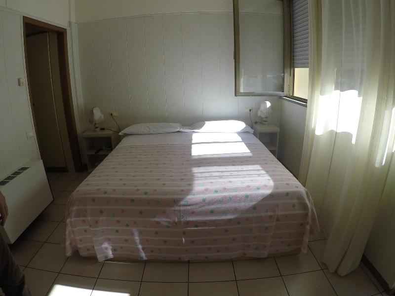 Hotel Nyers - Oda