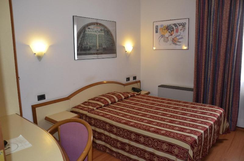 Hotel Alexander - Oda