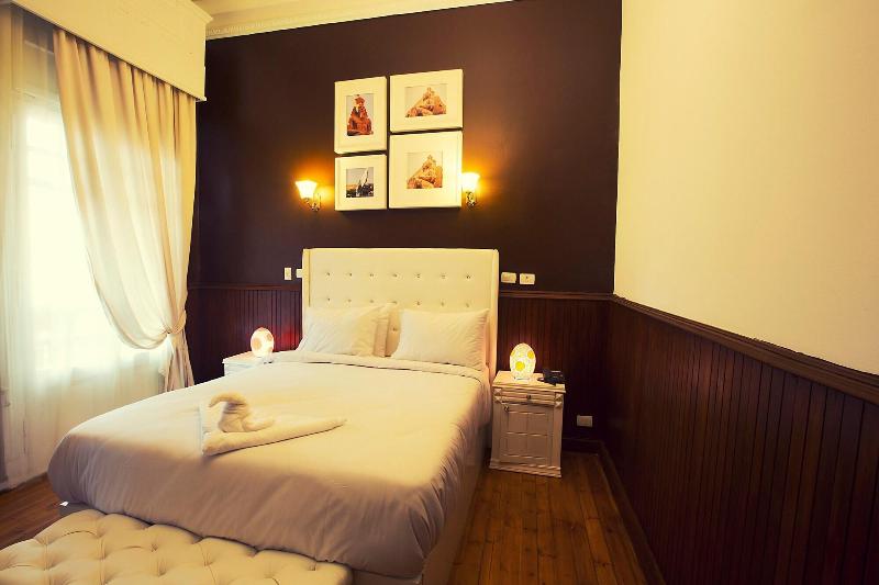 Tahrir Plaza Suites - Oda