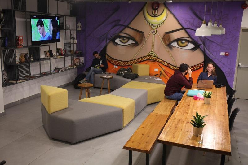 Nomads Hostel - Lobi