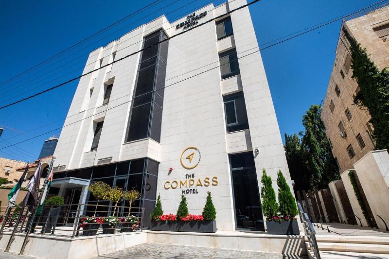 The Compass Hotel - Genel