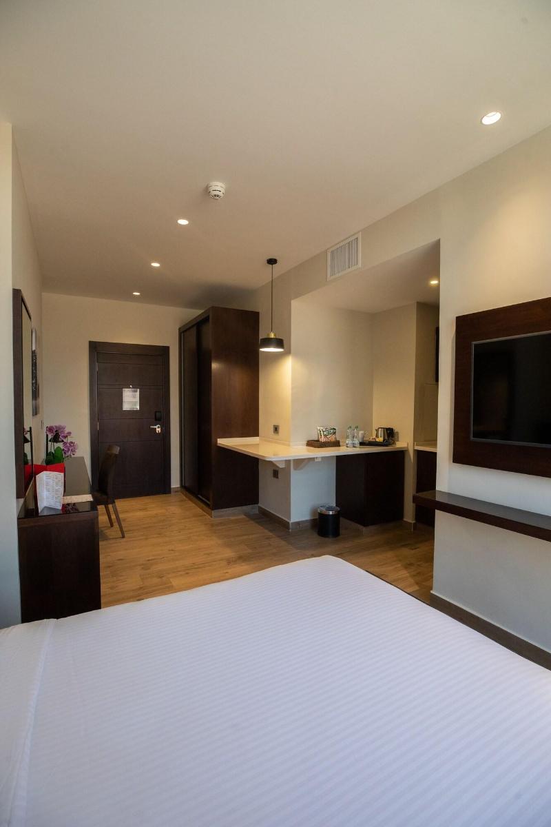 The Compass Hotel - Oda
