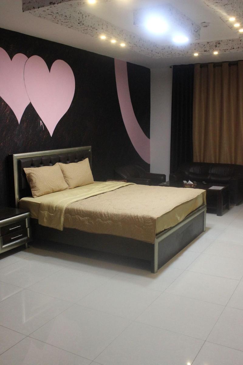 Sara Crown Hotel - Oda