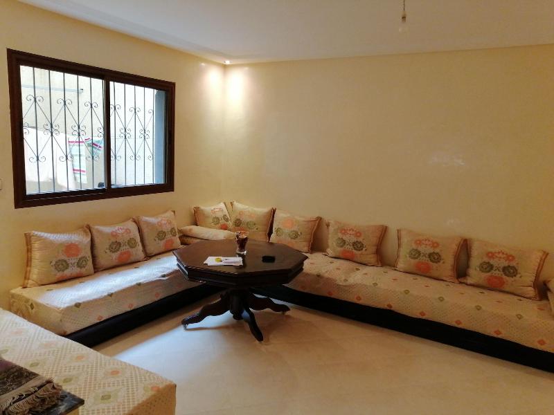 Mohammed V Airport Homestay - Oda