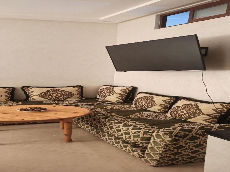 Mohammed V Airport Homestay - Oda