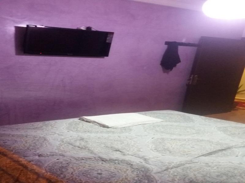Mohammed V Airport Homestay - Oda