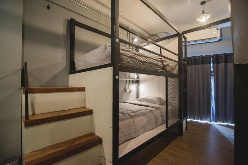 Chernchan Hostel - Oda