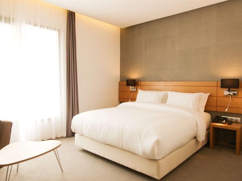 Smarts Hotel - Oda