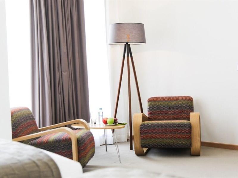 Smarts Hotel - Oda