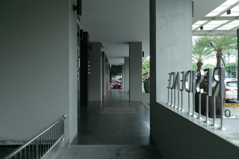 Farthai Residence by Zuzu - Genel