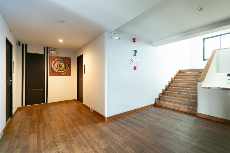 Farthai Residence by Zuzu - Genel