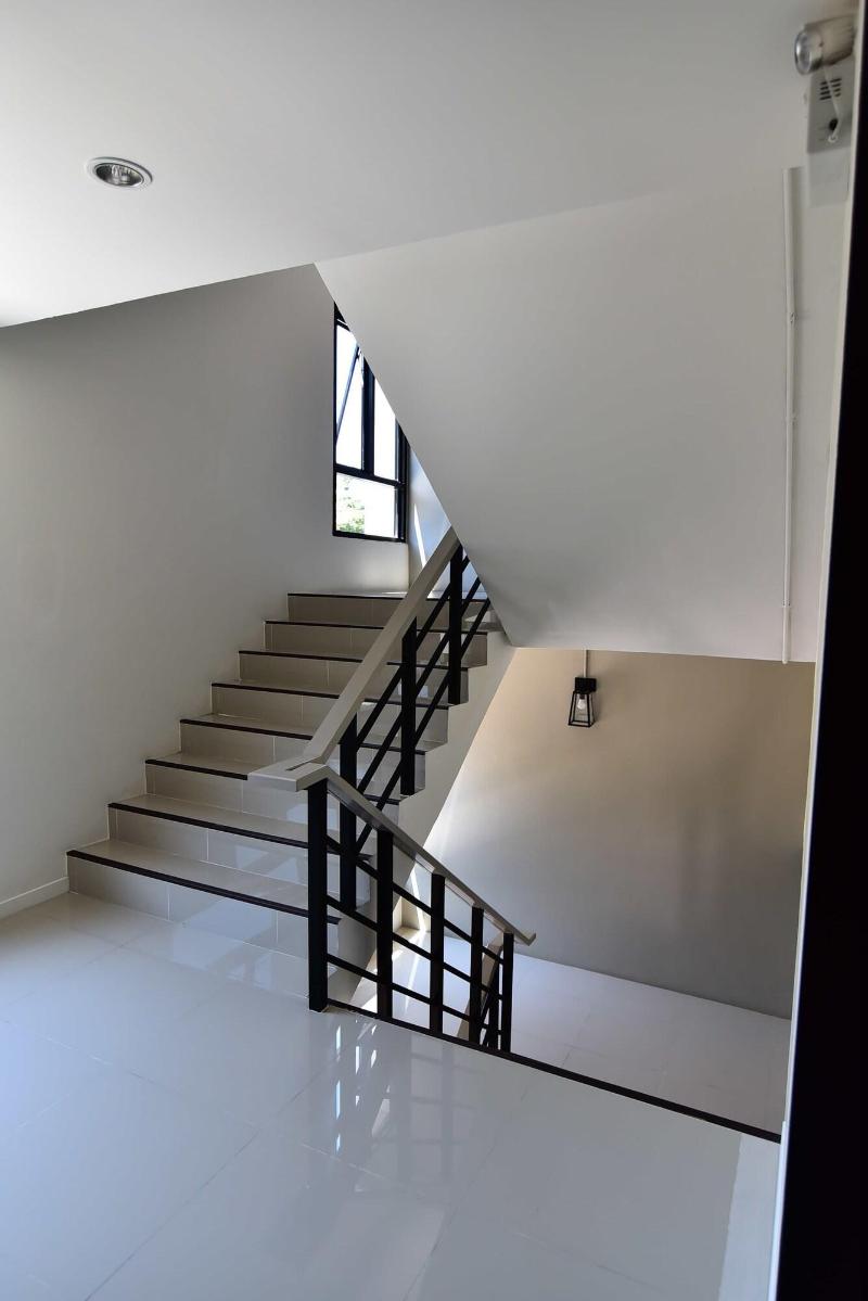 At S115 Residence - Lobi