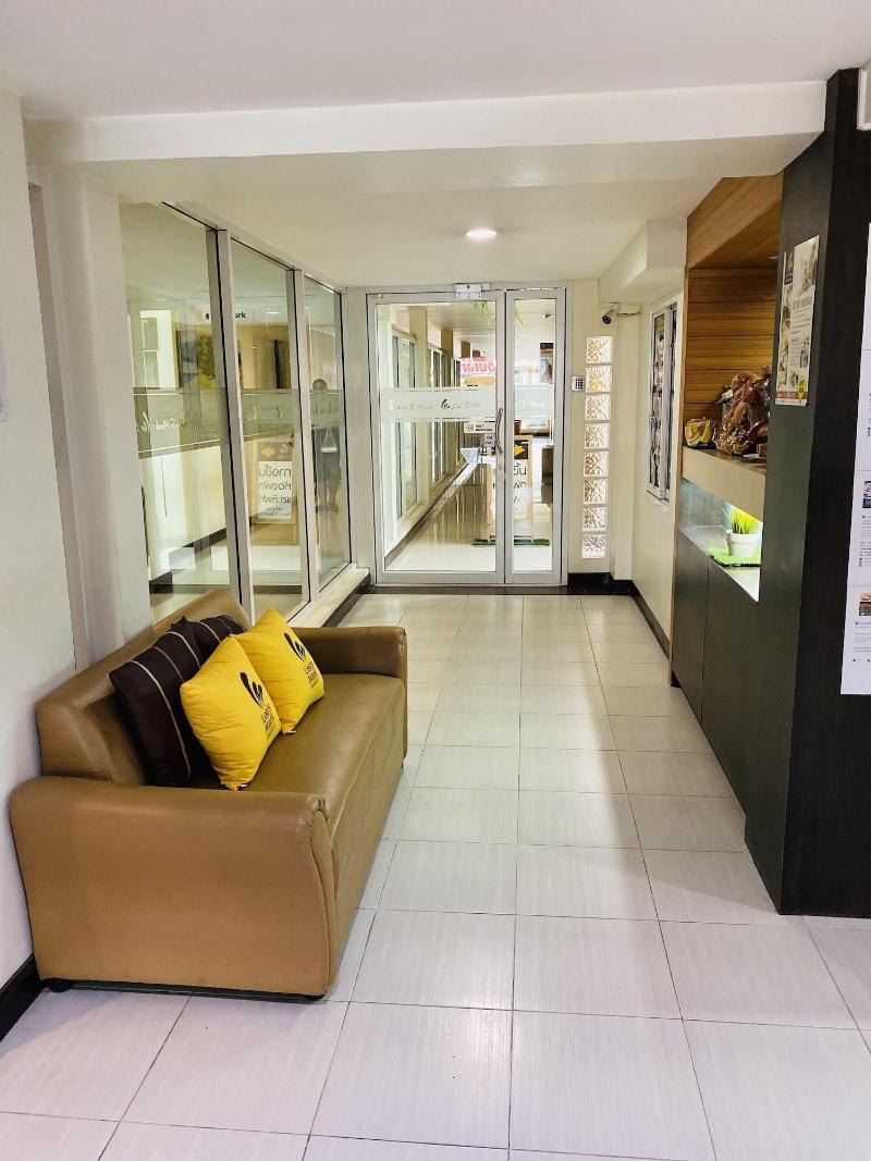 Lee's Mark Residence - Lobi