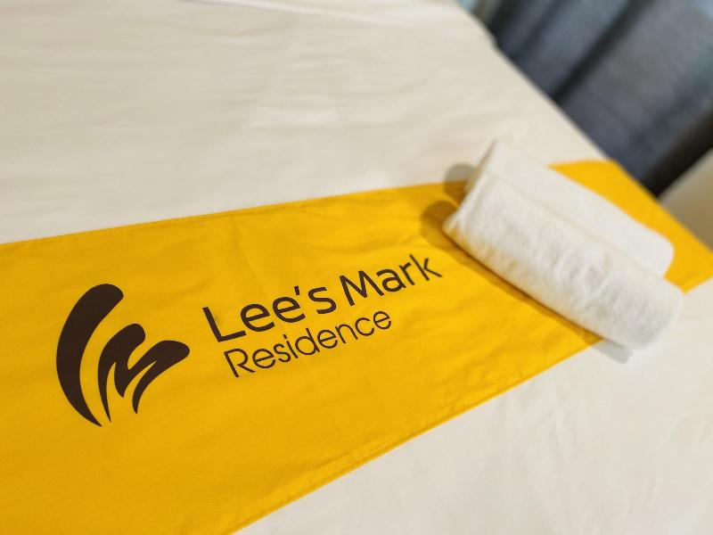 Lee's Mark Residence - Oda