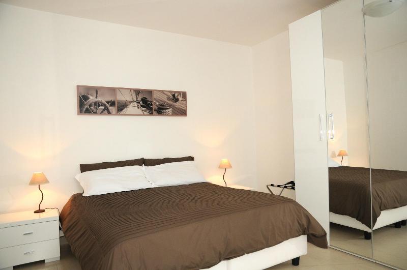 Isa Fiumicino Airport Residence - Oda