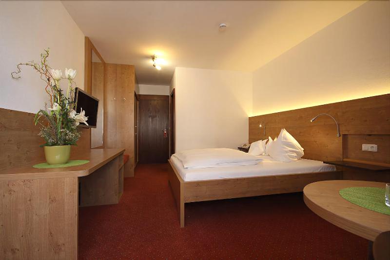 Isar Hotel - Oda