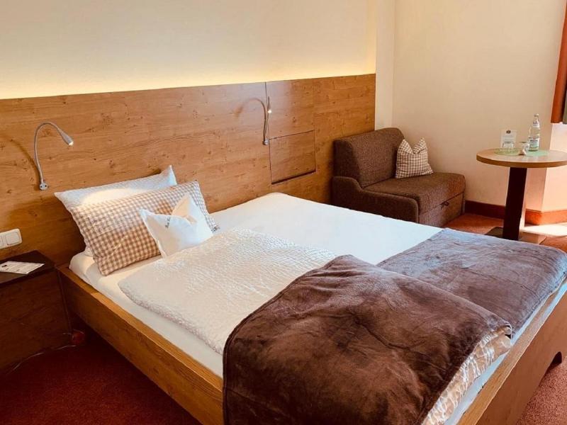 Isar Hotel - Oda