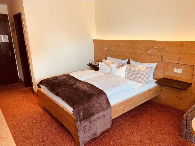 Isar Hotel - Oda