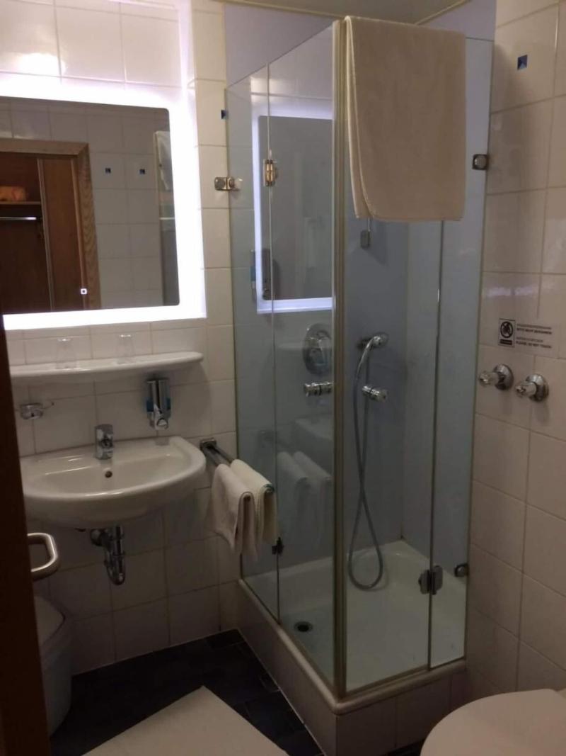 Isar Hotel - Oda