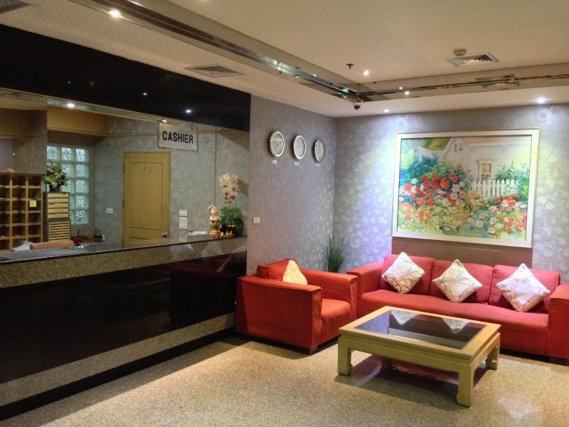Lee Place Hotel - Lobi