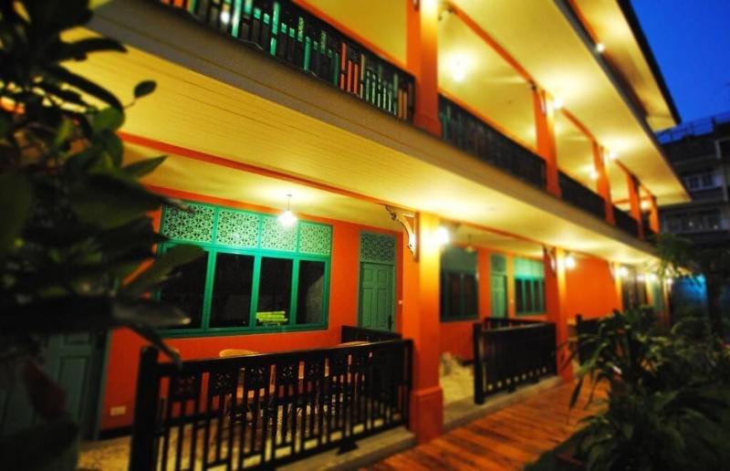Focal Local Bed And Breakfast - Genel